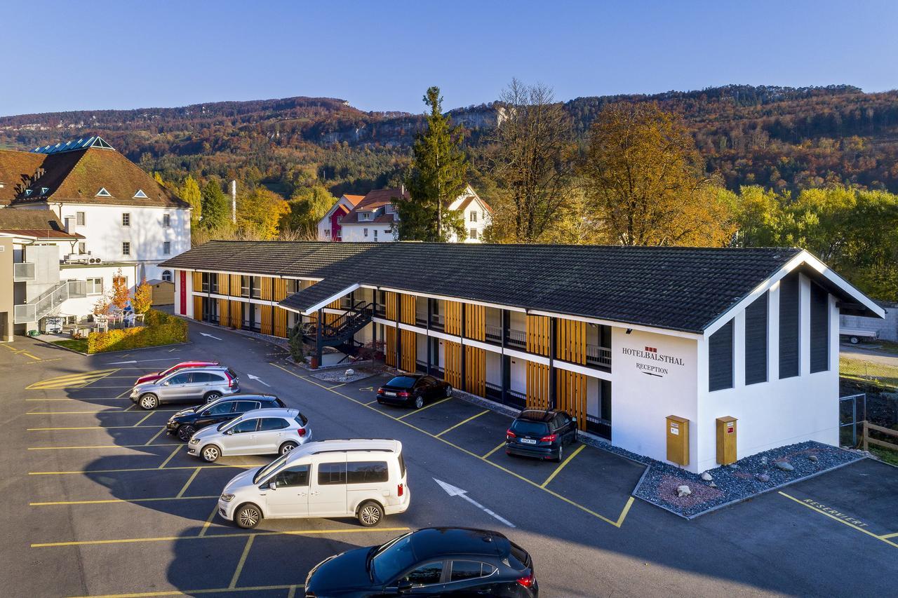 Hotel Balsthal Eksteriør bilde